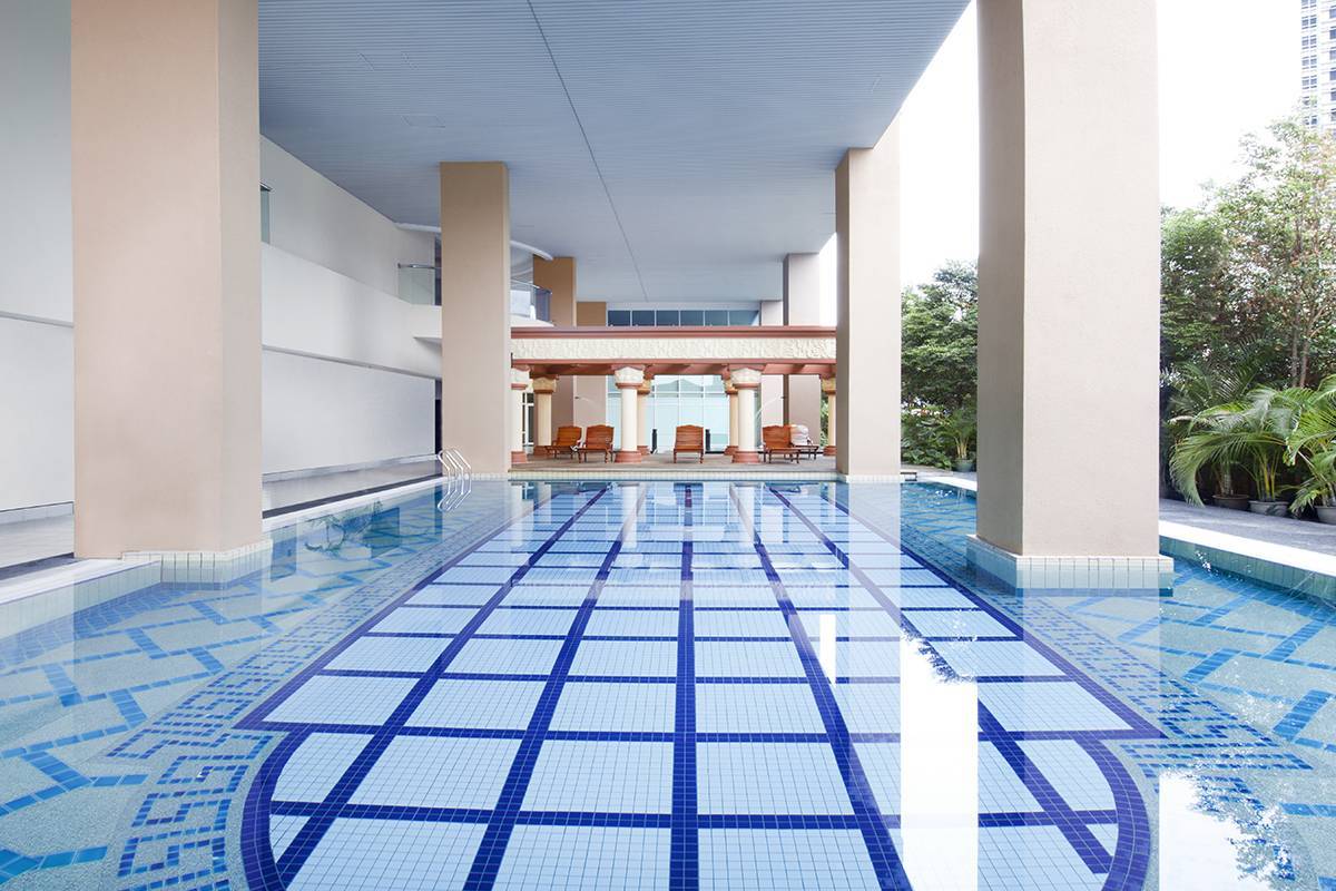 Swimming pool: Our renowned outdoor pool-with-a-view can be found on level 8