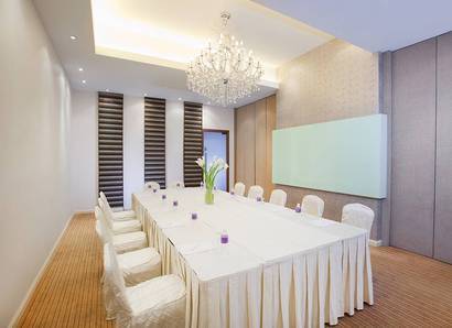 Meeting Room - Boardroom set-up:  Have many hassle-free meetings in the elegant Songket Meeting Room